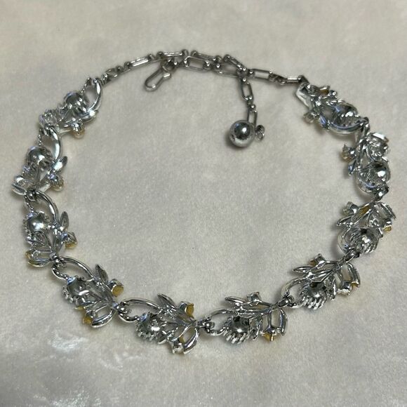 Vtg AB Crystal Choker Necklace Silver-tone Blue Aurora Borealis & Pearl Beads - Picture 11 of 11